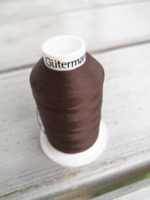 1.000m Gütermann Bulky-Lock 80 Bauschgarn - dunkelbraun 696