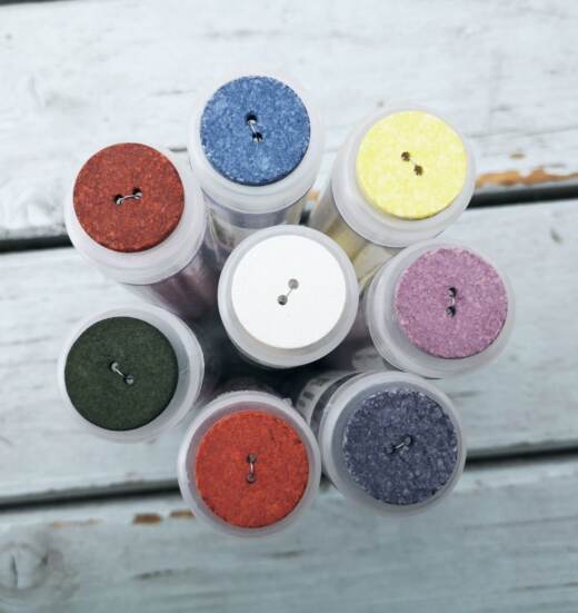 Ein Knopf aus recycelter Baumwolle - verschiedene Farben (Ø 25mm)
