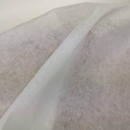 1 Meter Vliesstoff für leichte Verstärkungen – Bild 3