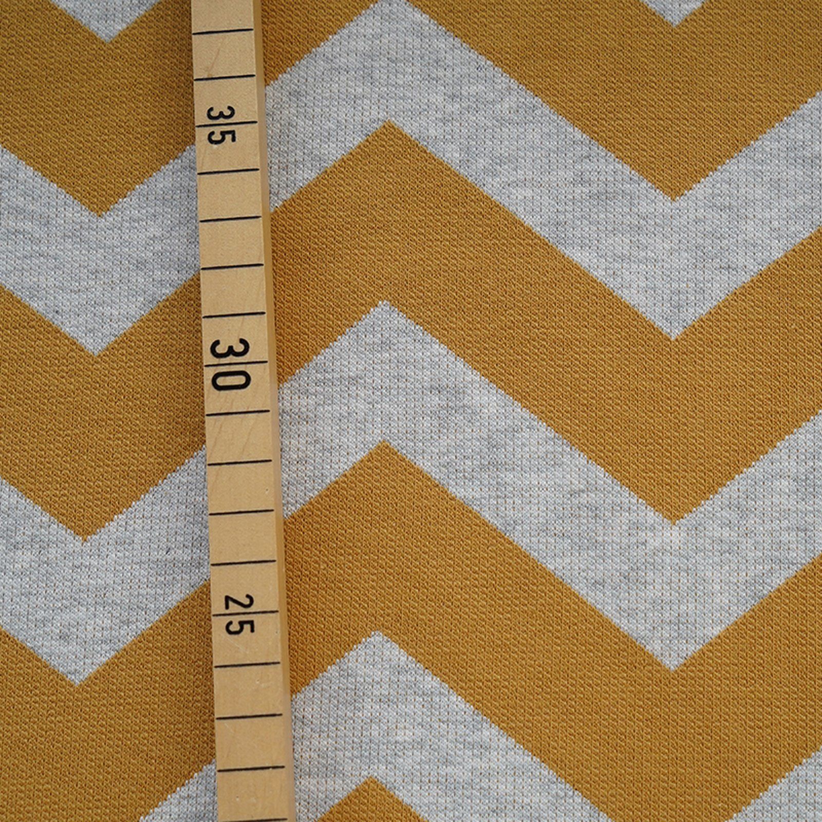 bio-interlock-jacquard-chevron-curry-nevis_4