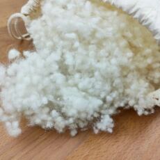 250g Bio Schurwollkügelchen im Biobaumwoll-Turnbeutel