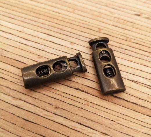 2 Metall Kordelstopper oval für 5mm Kordeln