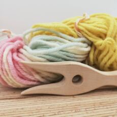 Filges Strickgabel mit Wolle (kbT, pflanzlich gefärbt) - verschiedene Farbverläufe