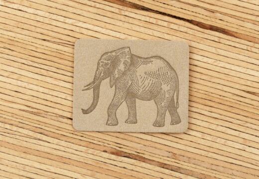 Ein Label zum Aufnähen - Elefant greige