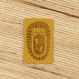 Ein Label zum Aufnähen - ROAR senf