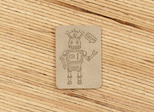 Ein Label zum Aufnähen - Roboter greige