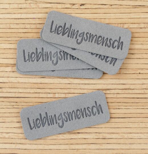 Ein Label zum Aufnähen – Lieblingsmensch - grau