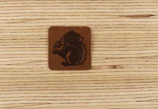 Ein Label zum Aufnähen – Eichhörnchen - dunkelbraun