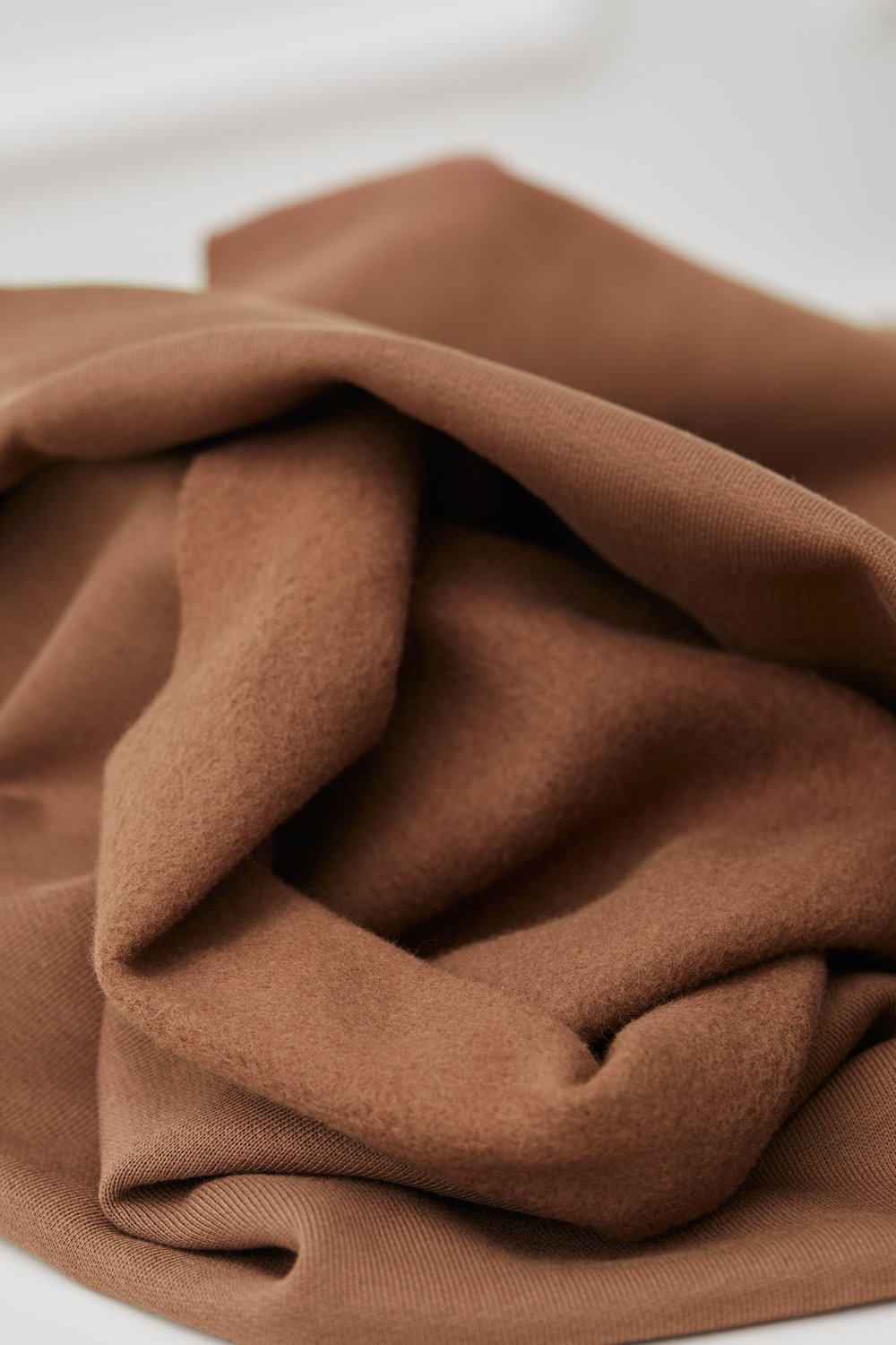 brushed-sweat-close-dust brown