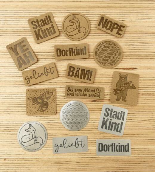 Ein Label zum Aufnähen – "BÄM!" taupe