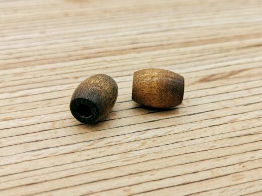 Zwei ovalförmige Bio Olivenholz Perlen (H 1034-20) - Ø 12,5 mm
