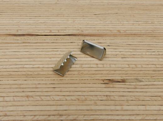 2 Kordelenden 20mm aus Metall silber