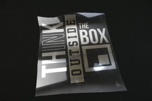 Bügelbild X9 - Siser Metal silber - "Think outside the Box"- Größenauswahl