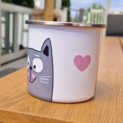 Ein Emaillebecher 300ml - Tigerlilly EP - Schnurrbert & Miezi – Bild 2