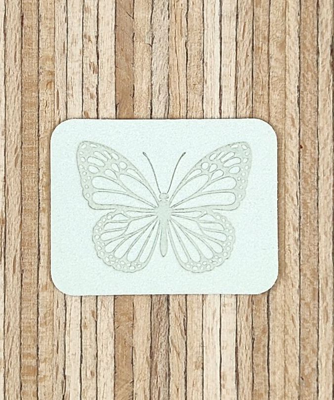 Ein Label zum Aufnähen – Schmetterling - weiß – Bild 1