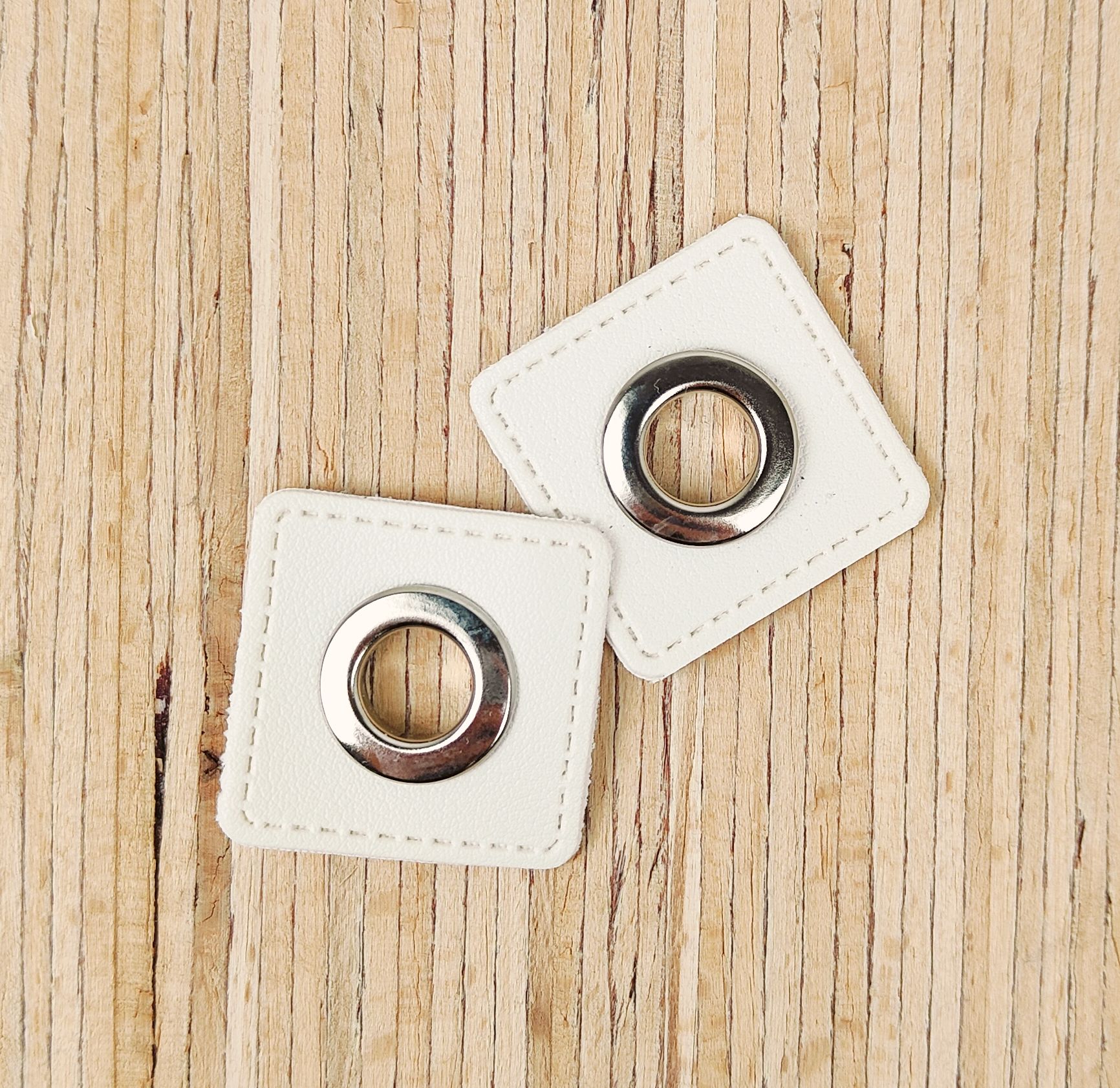 2Pack 10mm Ösen Patches – weiß