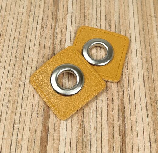 2 Kunstleder-Patches viereckig mit 10mm Ösen