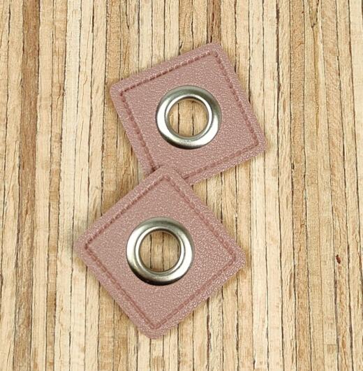 2 Kunstleder-Patches viereckig mit 8mm Ösen