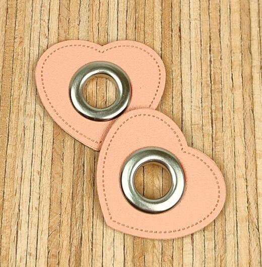 2 Kunstleder-Patches Herz mit 10mm Ösen