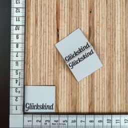 Zwei Weblabel zum Einnähen – Tigerlilly EP – "Glückskind" – Bild 2