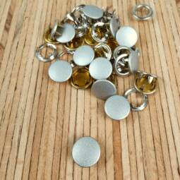 Sonderedition: 20 Kappen Tiger Snaps - silber metallic