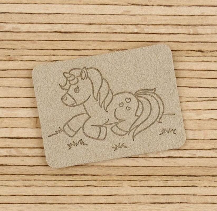 Ein Label zum Aufnähen – Einhorn greige – Bild 1
