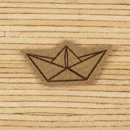 Ein Label zum Aufnähen – Papierschiff taupe – Bild 1