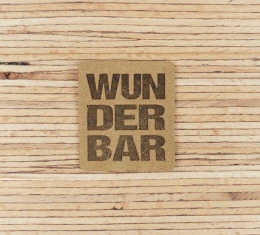 Ein Label zum Aufnähen – "WUNDERBAR" taupe